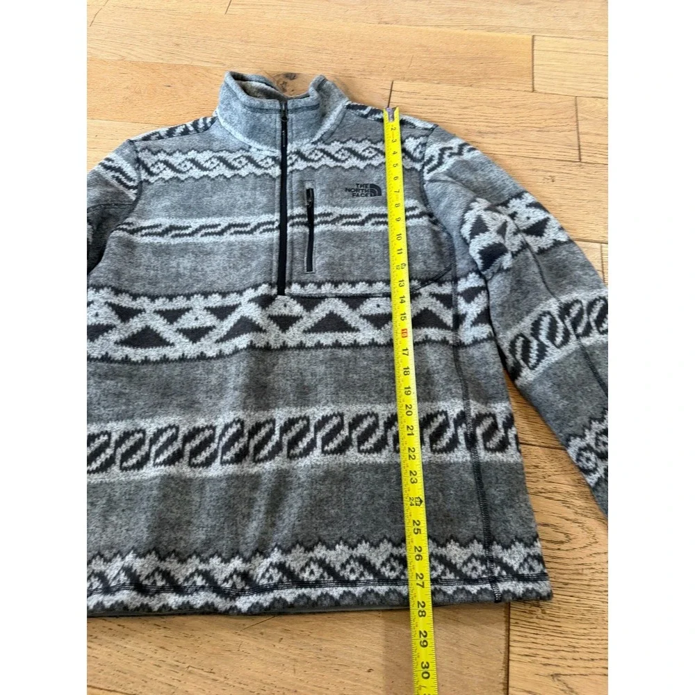 The North Face The Gordon Lyons Aztec or Tribal‎ Print Quarter Zip Size XL (997)
